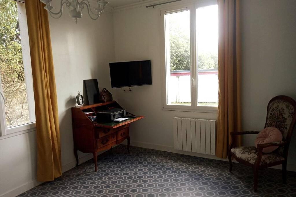 Kermaravel, Le Petit Manoir En Bord De Mer. Saint-Pol-de-Léon Екстериор снимка